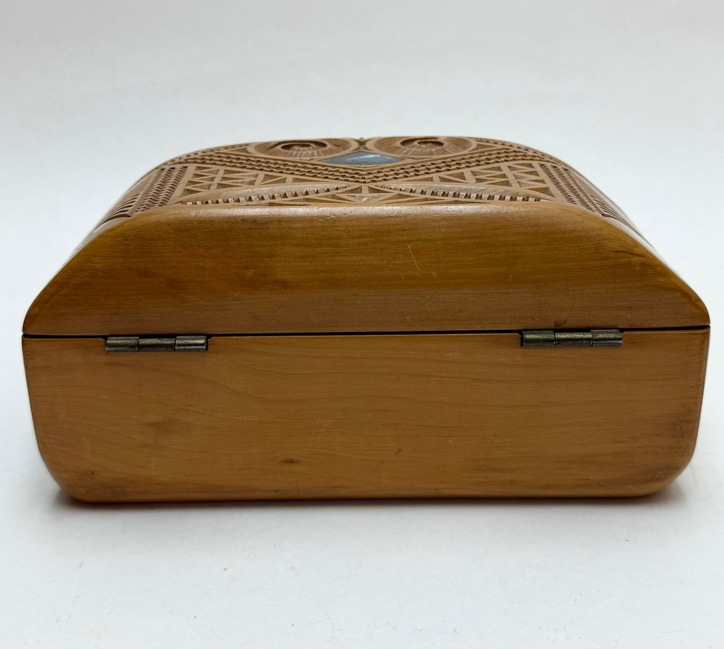 New Zealand Maori Carved Wood Hinged Treasure Box w/ Abalone Shell Inlay